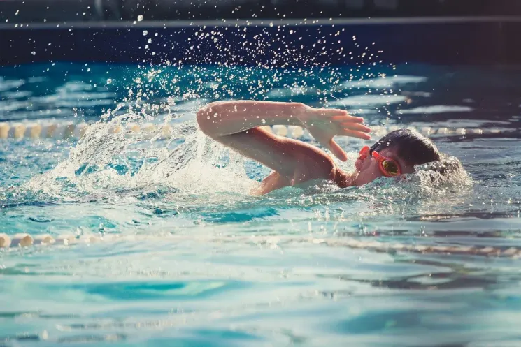 Osterferien - Kinderschwimmkurs (ab 7-11 Jahren) @ RUSH Swimming
