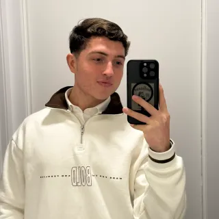 Tomás