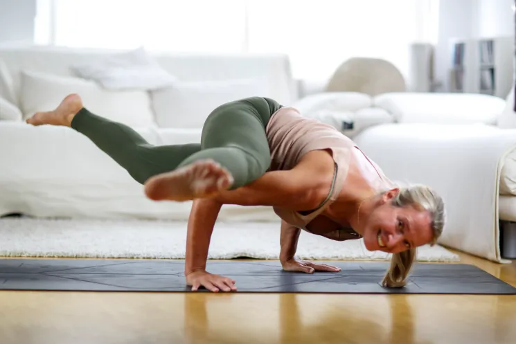 ONLINE - BALANCEÜBUNGEN – VINYASA YOGA @ Veronika's MahaShakti Yoga