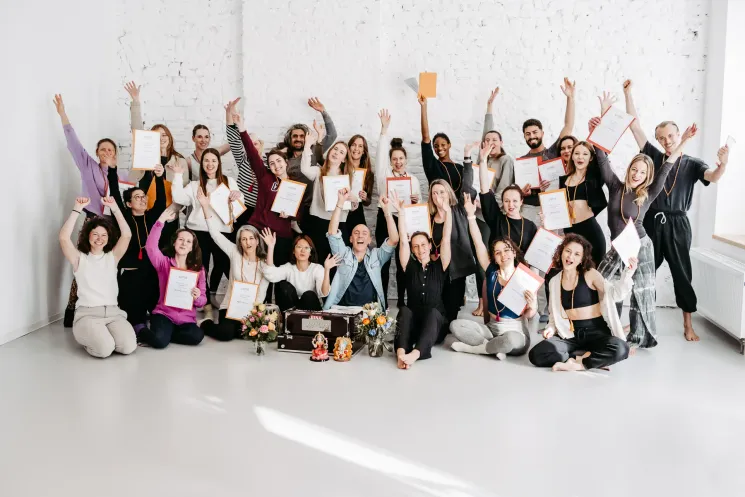 Yoga Teacher Training 200h 📚 @ Lotos Yoga Berlin