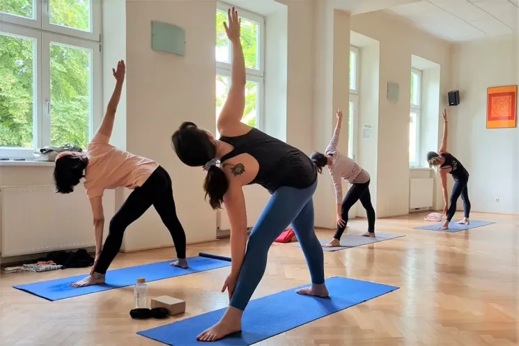Anfänger:innenkurs Dienstag 02.04.2024: 17:45 mit Ruth @ Pureyoga, Yogazentrum Wien