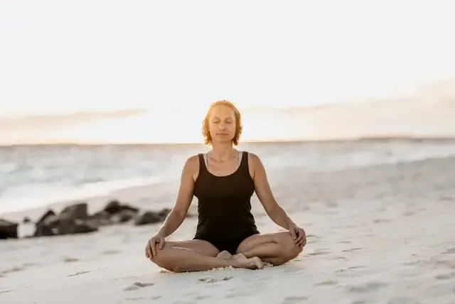KURS: Aufrecht und entspannt mit Yoga (Krankenkassenzertifiziert)  @ muktimind yoga & therapy