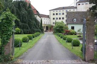 Dieser Anbieter hat keine Bildbeschreibung für dieses Bild hinterlegt