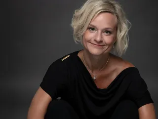 Mag. Julia Kroll