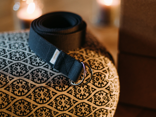 Schuhe aus & Herz an Yoga