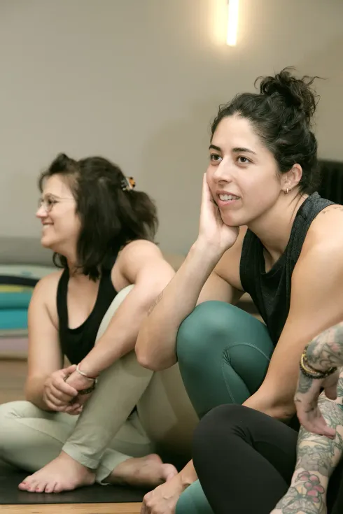 🌙 FRAUENKREIS Ein Raum für Verbindung & Austausch @ JayJay Yoga