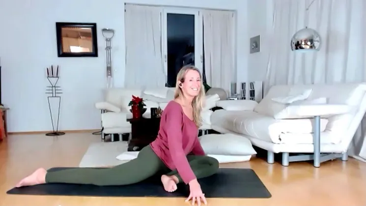 YIN YOGA – DEHNE DEINEN BRUSTKORB, DEIN HERZ - Viele Stunden unter 'VIDEOS' @ Veronika's MahaShakti Yoga