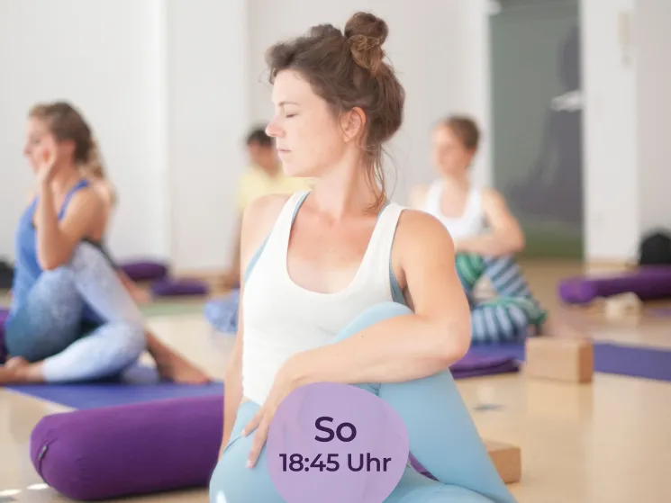 Hatha Yoga - Sanftes Yoga - Moonlight 24.03.24 @ Studio Yogaflow Münster