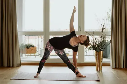 Hatha Yoga mit Schwerpunkt Gleichgewichtsübungen und Standhaltungen @ aurum loft