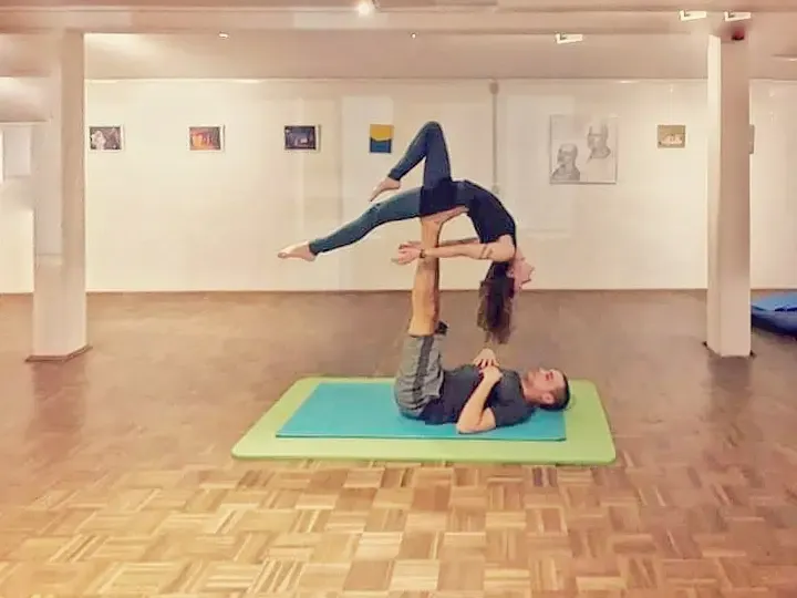 Acro Yoga für Einsteiger - Workshop @ Redwood Yoga Bonn