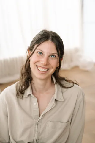 Laura M. 