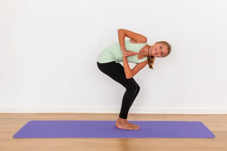 Teenyogakurs 11-16 Jahre - krankenkassenzertifiziert @ Yogastern
