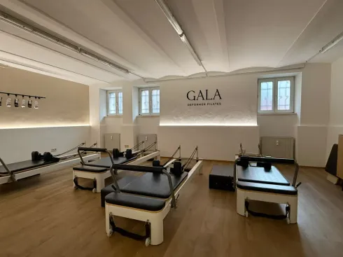 Gala Reformer Pilates
