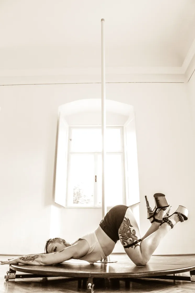 Pretty Pole Flow Choreografie @ Phönix Pole Revolution