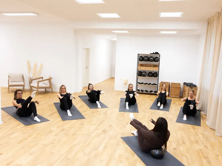 Pilates Rückbildung | 8 Wochen Kurs | Start: 11.06.2026 @ Studio Core & Emotion