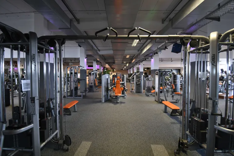 USC Open Gym @ Plus Fit Fitnessstudio