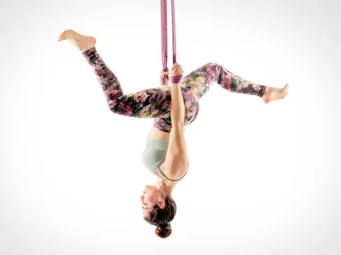 Straps - Intermediate @ Aerial Silk Vienna