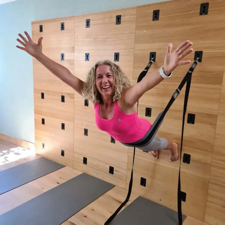 Yoga mit der Yoga-Wall  @ DiYoga - Finde deine Balance