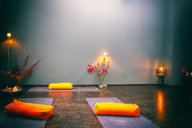 YogaMia