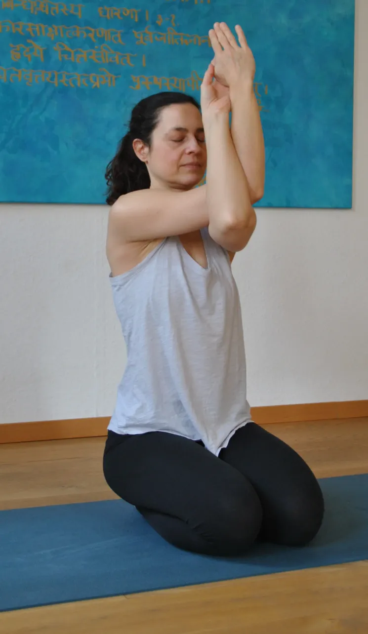 Yin Yoga -  Online @ Studio YogaOmline