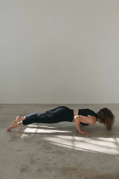 Sonnengrüße, Chaturanga & Vinyasa im Fokus mit Lea Büchele @ Feelgoodstudio 1160 "Ragnarhof"