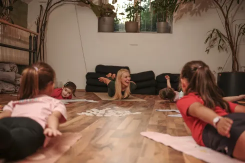 Kinder-Yogakurs (10+ Jahre) @ Dschungel Yoga