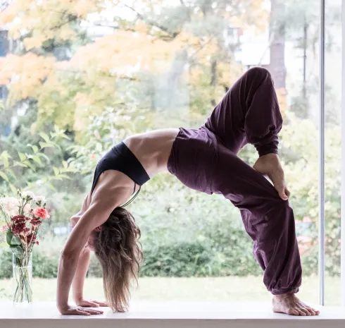 Yoga & Tanz Alena Pajasova