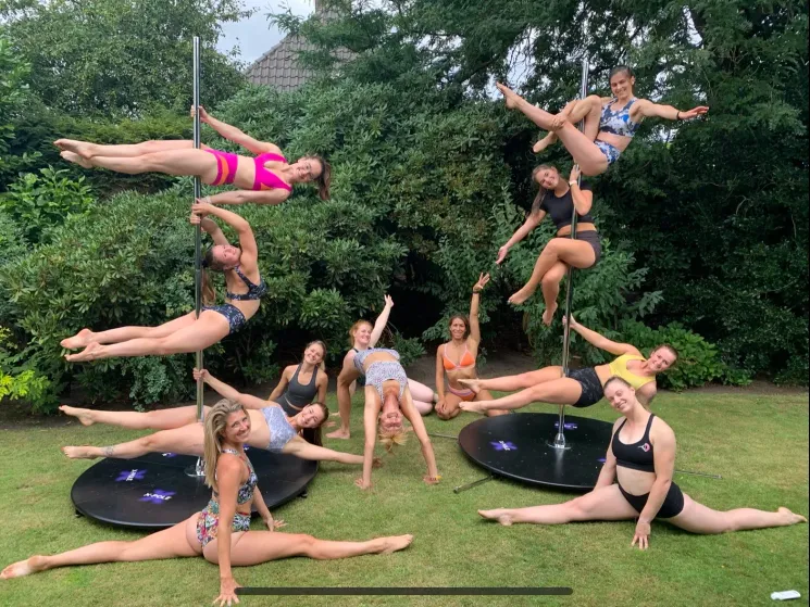 Workshops Pretty shapes outdoor @ Donuts Polefit