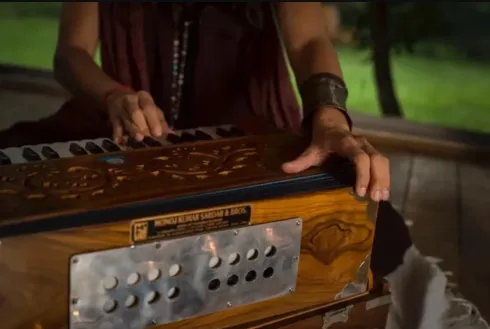 Kirtan and meditation - mantras for the heart @ Feelgoodstudio 1070 " Therapy / Chikitsa "