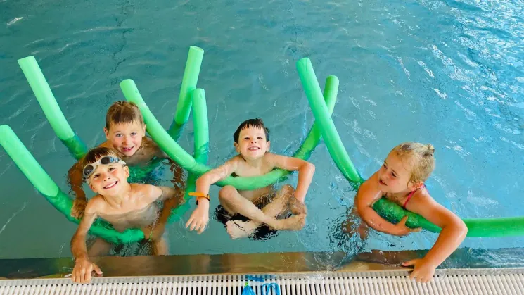 Pinguin - Kinder leicht fortgeschritten - Sommerferien Wochenkurs ab 03.08.2026 um 9:00 Uhr @ Kinderschwimmschule Telfs