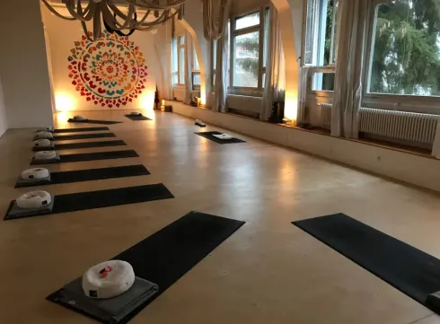yoga8712