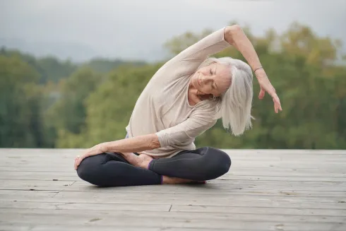 Senioren Yoga 60+ Kurs - 12.04.-28.06. (12 Wochen) ONLINE LIVE @ Yogagalerie