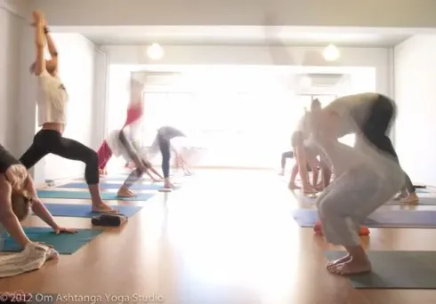 live online Ashtanga Yoga light  @ Yoga Moves