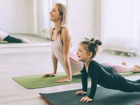 Eltern-Kind-Yoga @ aurum loft