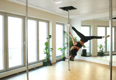 Level 6, Spinning 4.0, Pole Dance Kurs @ The Pole Jungle