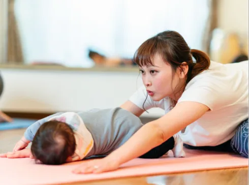 Back to strength - Rückbildungsyoga @ Amavi Studios