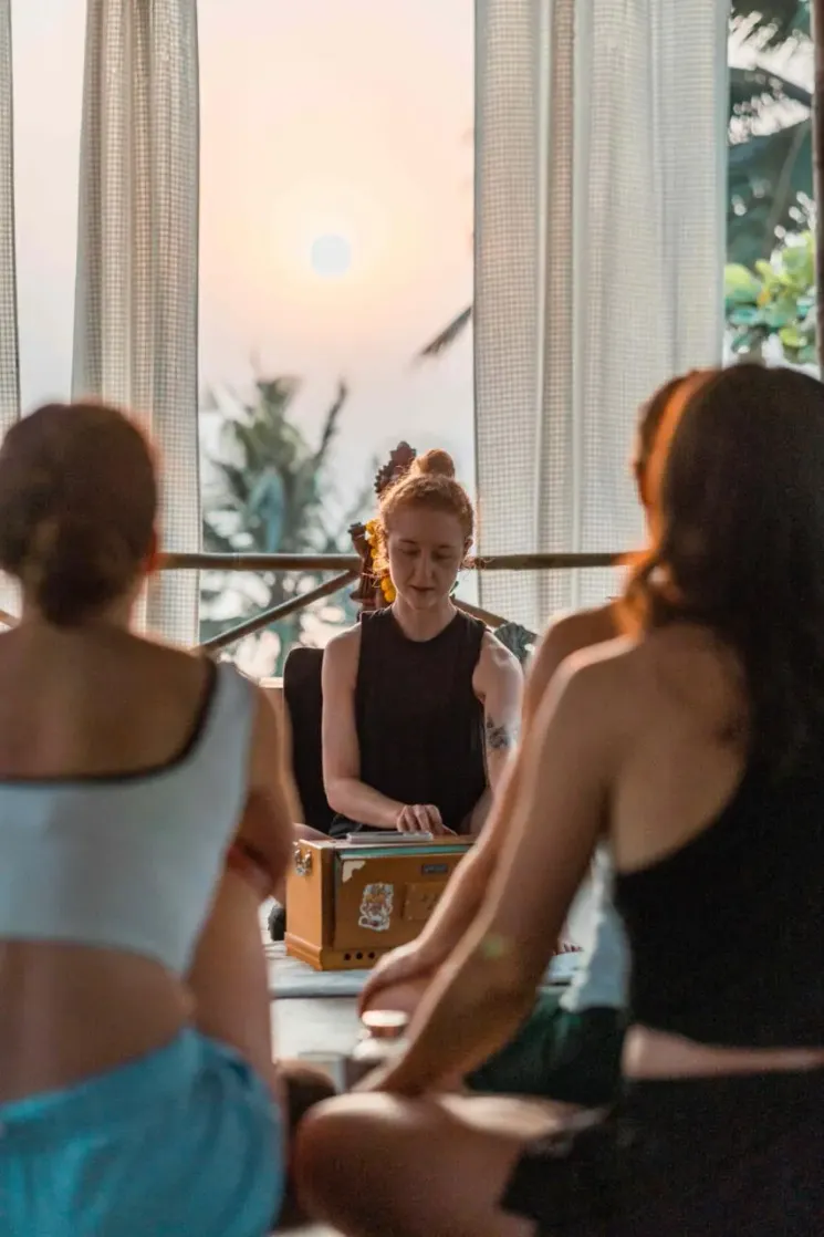 A Winter’s Flow to Release & Reconnect @ Coming Hooomm