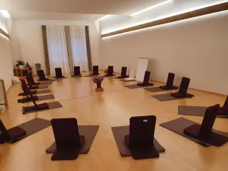 Dieser Anbieter hat keine Bildbeschreibung für dieses Bild hinterlegt