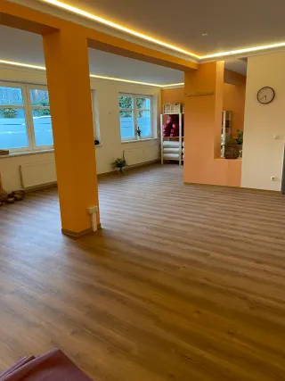 Dieser Anbieter hat keine Bildbeschreibung für dieses Bild hinterlegt