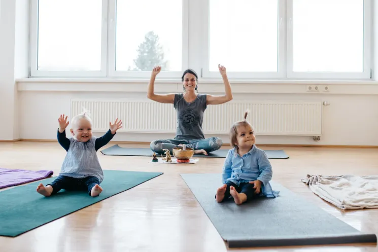 Mama-Baby Moments (mit oder ohne Baby)  @ Yogamoments