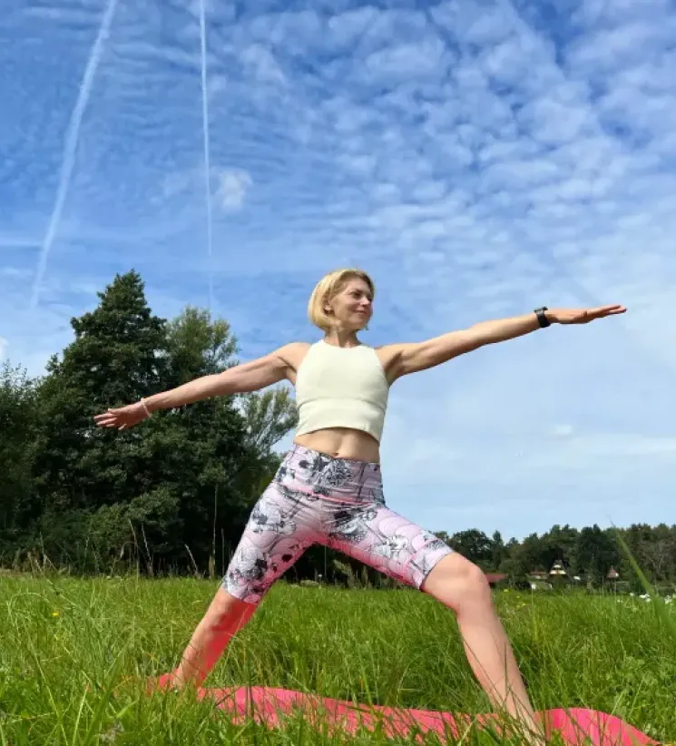  Yoga & Pilates mit Julia @ (churned) Yoga und Pilates mit Julia