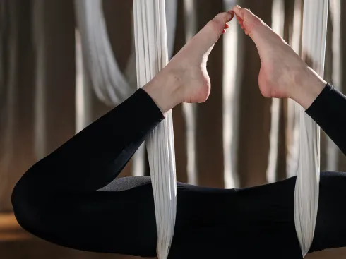 Aerial Yoga Schnupperstunde | DAS BUNTE STADTFEST. @ EVOLVE