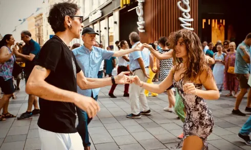 Bachata Basic 1 @ Salsanena