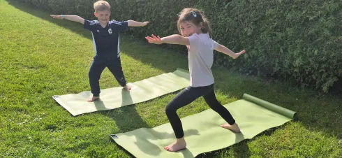 *Kinderyoga (6 - 10 Jahre) 5 x 60 Min. ab September @ Yoga in Essing, Elisabeth Schäffer