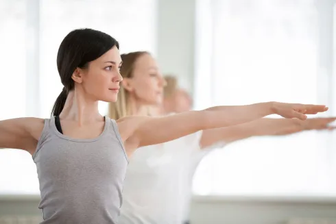 Präventionskurs - Hatha Yoga für Beginner  17.04.-19.06.23 @ YOGA ART