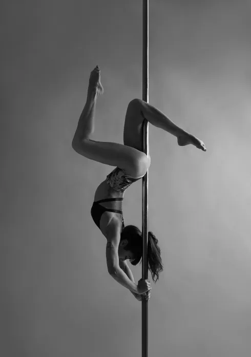 Heels Pole SPECIAL (mixed level) @ The Supergirl Studio