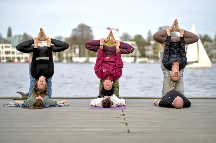 Acro Yoga Wochenende für Paare @ Center Of Gravity