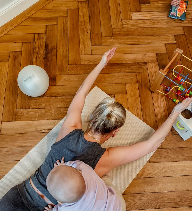 Special: Muttertags-Pilates mit Baby 45 Min. @ Little by Little Studio
