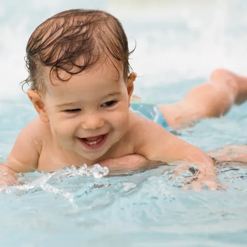 Eltern-Kind-Schwimmen 18 Monate-2,5 Jahre @ wilma's tante