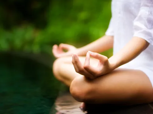 Yin Yoga am Mittag Online @ Praxis Körpergeist